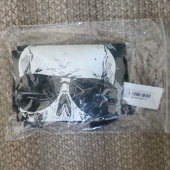 Skull graphic tee - Picture 5 of 5